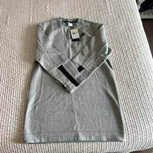 Nike Gray Crewneck Sweater Classic Knit Design
